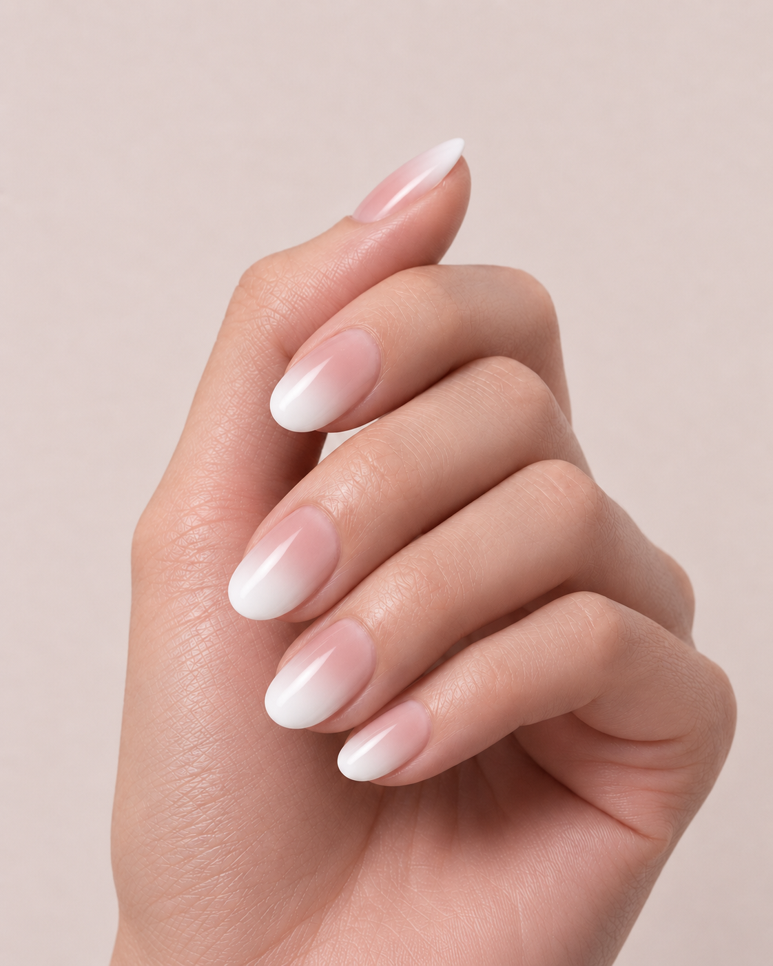 Cloud — Ein weiches Weiß mit luftiger Leichtigkeit.
