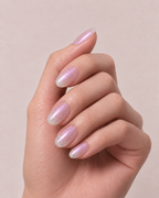 soft shimmer — Ein durchscheinendes Lila mit dichtem Perlglanz.